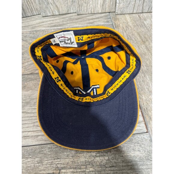 University Of Michigan Wolverines Zephyr Yellow Fitted Hat Baseball Cap Size 7 - Picture 6 of 6